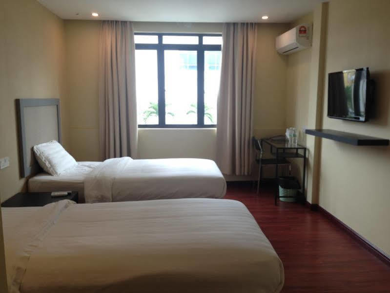 Mcity Inn Miri Exterior photo
